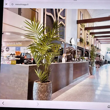 Lomarinne2a6 公寓 *